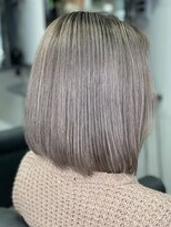 エイトヘアー(Ei8htHair)&nbsp;ブリーチ×グレー