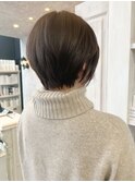 福山市美容室Caary人気 襟足スッキリふんわりショートヘア