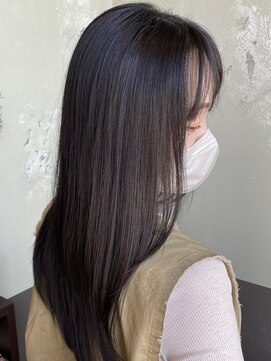ヘアーメイク アチャ(hair make accha) 重たく見えたくない方の透明感ダークカラー×ミディアムレイヤー