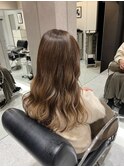 ロングレイヤーホワイトベージュ