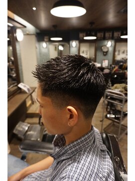 ワンワンオー バーバーショップ 長浜店(@110 BARBER SHOP) 短髪アップバング