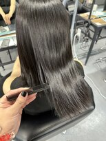 ジェニーバイメノン(JENNIE by Menon)&nbsp;美髪で美しく　　高濃度水素縮毛矯正ヘア　　髪質改善　前髪