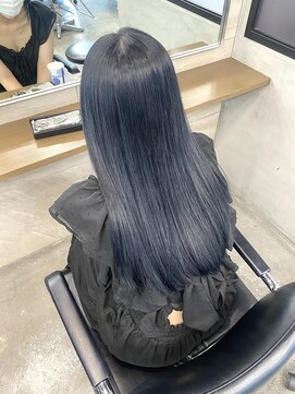 ジーナ 池袋(Zina) 色味がわかるブルーブラック！