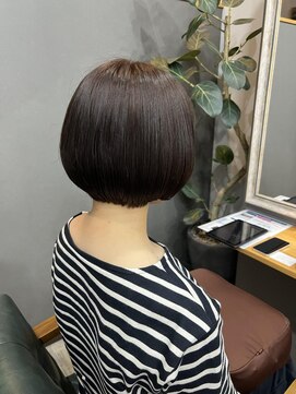 エニー 四条大宮(aNy) 丸みショートボブ