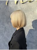 魅力倍増カールセミディシアーカラーダークアッシュショートヘア