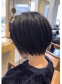 ショートボブ