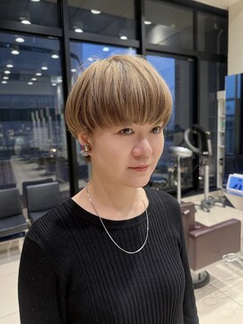 ザザ ZA/ZA 茗荷谷 マッシュショート×三毛猫カラー