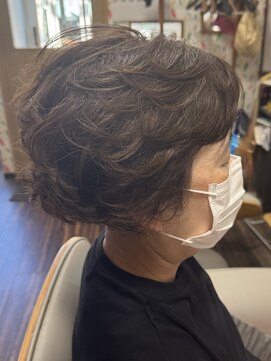 ムート(mut) カット、白髪染め