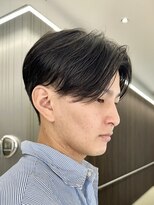 カルム(kalm)&nbsp;毛流れセンターパートニュアンスパーマカルマヘアメンズパーマ