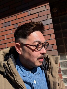 ラフカッターズ 立川店別館 フェザーアップ【立川/理容室/床屋/顔剃り/シェービング】