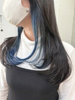サクラ オモテサンドウ(SAKURA)&nbsp;色落ちが綺麗！隠せるバレないインナーカラーブルー　表参道