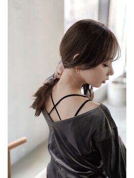 ネイヴィル(navile)の写真/【ステキなヘアスタイルに☆】髪質はその人に合った施術をすることで変えられる!憧れの美髪へと導く。