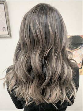 ミューテ(Mu-te) エアタッチ＋ホワイトヤ－ジュ。オーガニック”シャイニー”