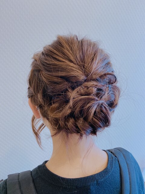 アップスタイルのパーティヘアセット☆