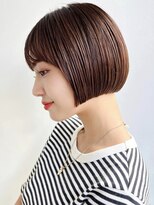 トルネード(TORNADO)&nbsp;大人ショートボブ前髪ありフェイスレイヤー丸顔面長絶壁 A928