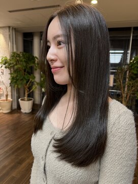 ザック ヴィ(ZACC  vie) レイヤーカット/セミロング/艶カラー/学割U24