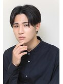柔らかめの髪質を活かしてマニッシュな印象を出すために全体的に