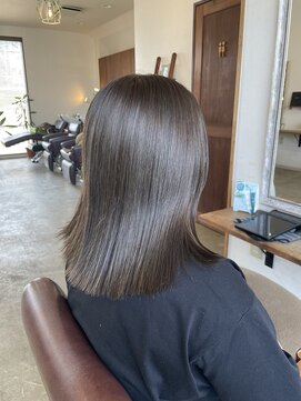 アンリーシュ(UNLEASH) アッシュベージュ