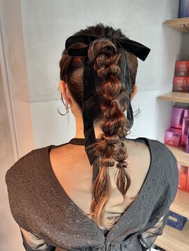 シャルムバイケンジ(Charm.by KENJE) 【ダブルポニーテール】/結婚式/二次会/同窓会/銀座/ヘアセット