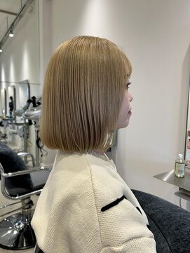 フィグバイアルテフィーチェ(fig by artefice) イエローブロンドボブ＊