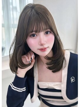 リッカ(LICCA) 【RINA】ミディアムレイヤー×赤み消しカラーグレージュ