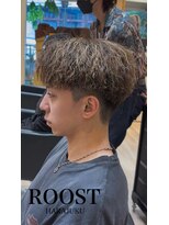 ルースト 原宿店(ROOST)&nbsp;MEN’S HAIR/波巻ツイストスパイラル/フェザーパーマ/眉毛/渋谷