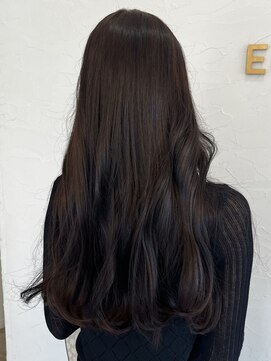 赤みの無いブラウン/モノトーンブラウン