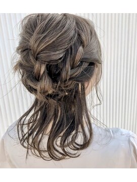 エルモ(ELMO) 編み下ろしたハーフスタイル