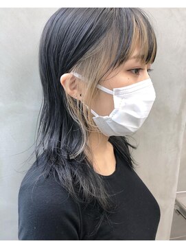 ソーコ 渋谷(SOCO) ＊SUNウルフカットジェニ風前髪インナーカラーベージュ