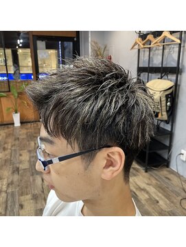スカイフィールドヘアー(SKY FIELD HAIR) アップバングショート×メッシュカラー