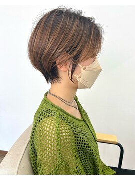 ルアン 上通り(ruen) 熊本 ショートカット 大人ショート ruen 上通り 右田莉奈