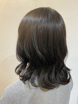 タエビスアリッサム(Taebis Alyssum) ブリーチなしグレージュカラー