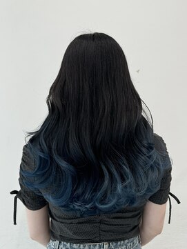 アライブ キチジョウジ(ALIVE Kichijoji) 地毛との相性抜群のグラデーションブルー!