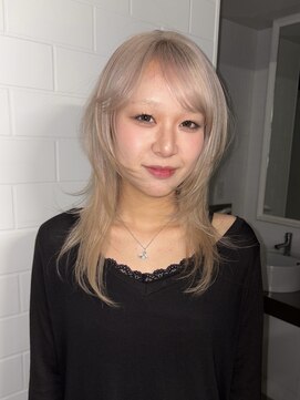 ハイレイヤー×ホワイトブロンド