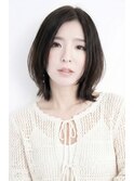 顔まわりレイヤーの上品ミディ