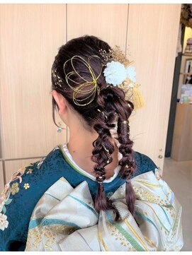 リエットヘアー 杢左店(Lie-et. hair) 華やかな和装に映える編み下ろしアレンジ【成人式】