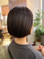 モニカ ヘア(MONIKA HAIR) 重めのボブ