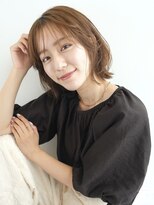 トリッカ シブヤ(TRICCA SHIBUYA)&nbsp;切りっぱなしミディ/外ハネミディ/くびれヘア/艶カラー
