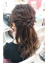 ヘアーメイク ティアラ(Hair make Tiara) 大人ハーフアップヘア☆+゜