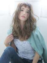 大人可愛いロングウェーブヘア