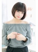 カットラインが決め手！ナチュラルカラー小顔前下がりボブa