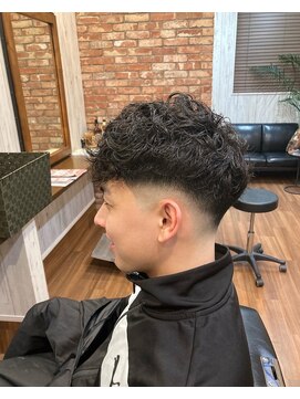 ライズヘアー(RISE HAIR) スキンフェード＋パーマ