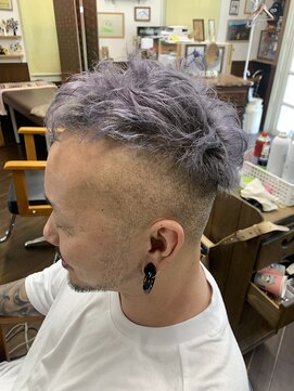 サロンドマックス(salon de max) 《salon de max》ツーブロとモヒカンの狭間で