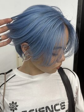 ギークス(GEEKS) 【GEEKS渋谷】水色/クールショート/ハイトーンカラー/くびれヘア