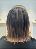 【地元で出来るバレイヤージュカラー】切りっぱなしボブ