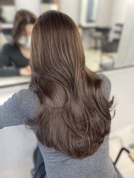 フォンズ(FONS) グレージュカラー/くびれヘア/韓国風巻き/レイヤーカット/学割