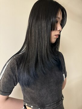 ノラ シブヤ(NORA) レイヤーカット/裾カラー/デザインカラー/ネイビーカラー