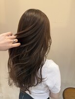 レジナヴィータ 栄(Reginavita)&nbsp;透明感カラー アッシュブラウン 顔周りカット 韓国風ヘア 20代