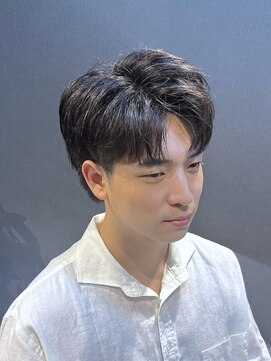 ビーダンディー(Bee dandy) ビジネスツーブロックショートウルフ ナチュラルセンターパート