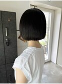 黒髪ミニボブ